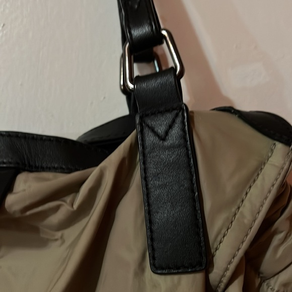 Burberry Buckleigh Tan nylon tote - Picture 8 of 16